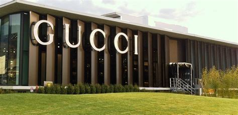 gucci outlet near milan.